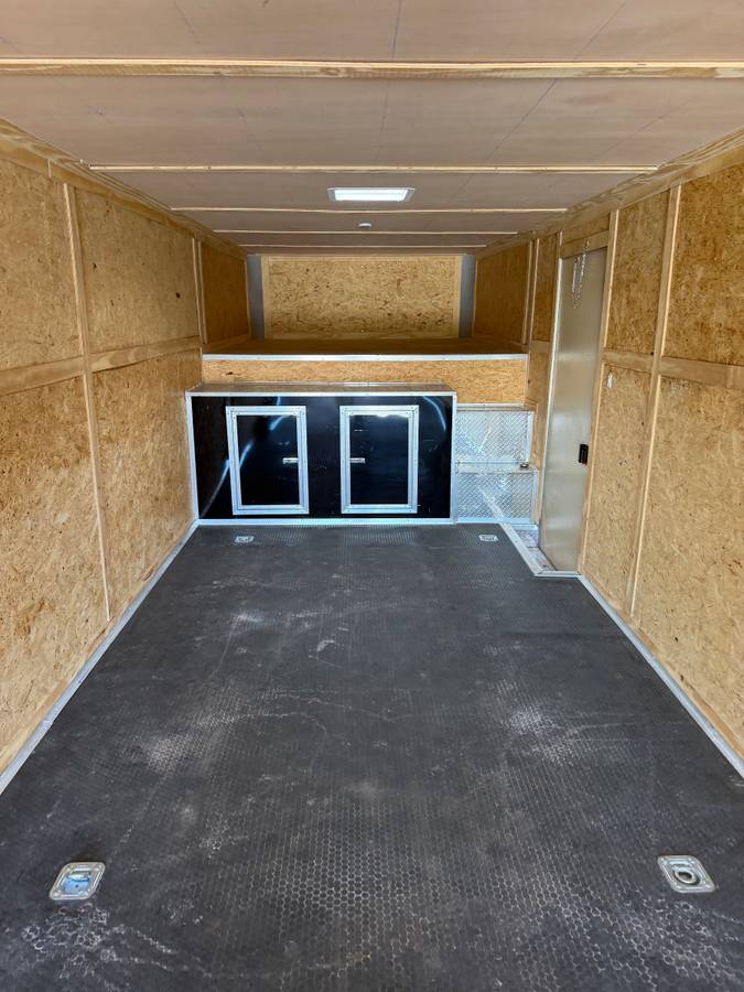 2023 Freedom 40' gooseneck car hauler trailer, photo 3