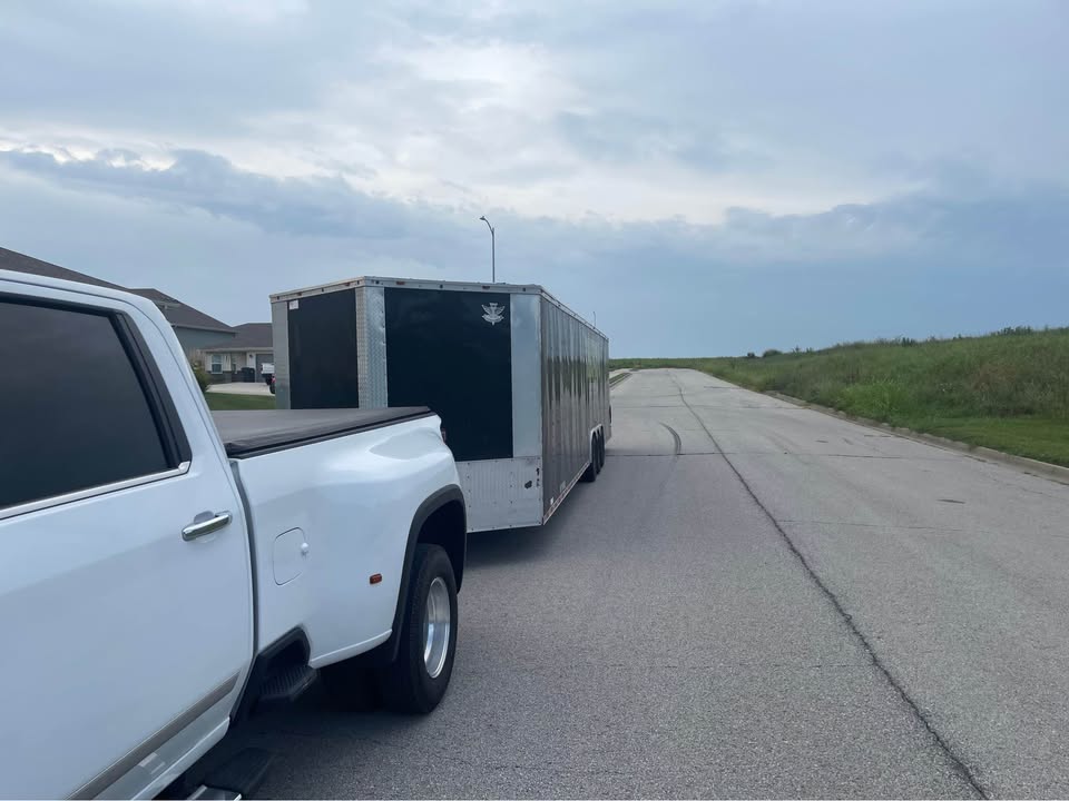 2021 40 ft enclosed trailer/ car carrier, photo 3