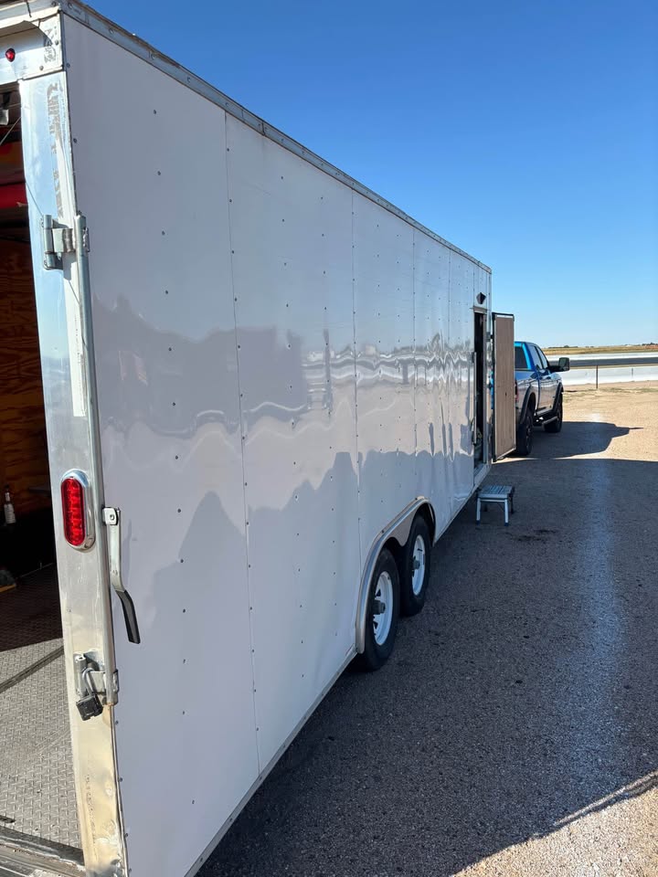 2016 Hawkline 24 ft Enclosed Car Trailer, photo 5
