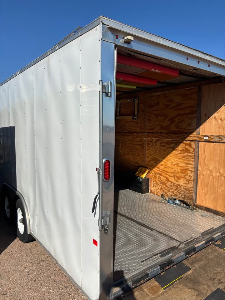 2016 Hawkline 24 ft Enclosed Car Trailer, photo 6