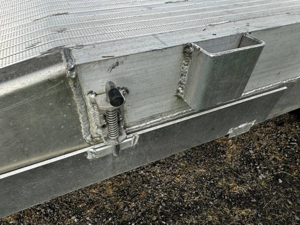 ALL ALUMINUM HD 20' trailer 2021 Car Trailer -like new 5000 lb axles, photo 9