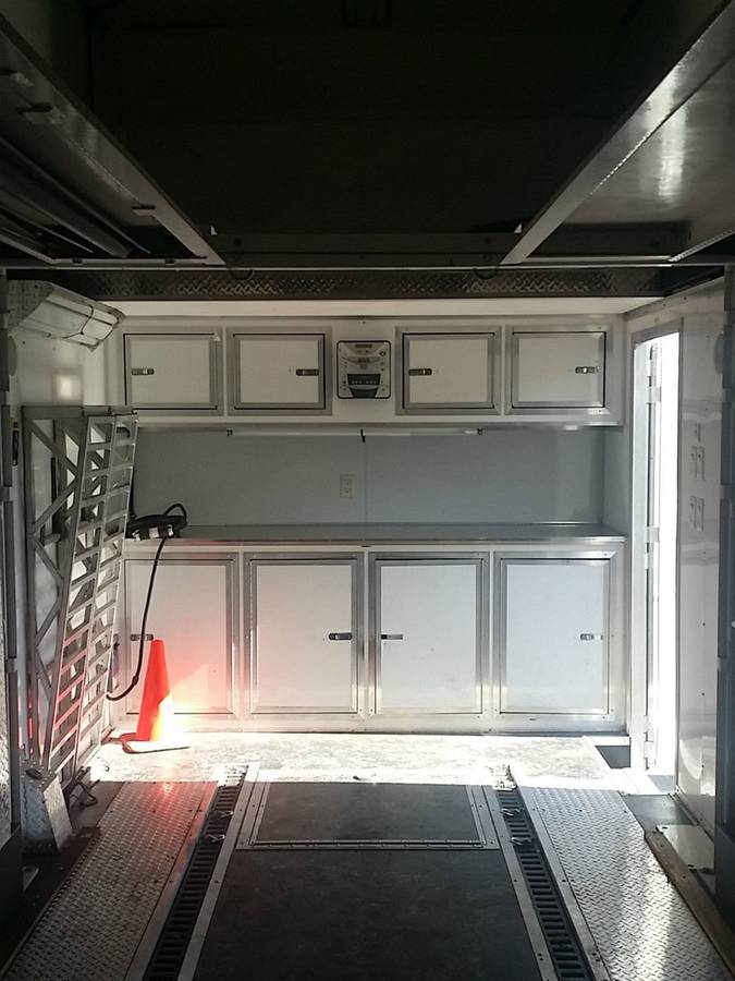 2006 Cargo Mate Eliminator Stacker Trailer - 22 ft - 3 Axles, photo 2