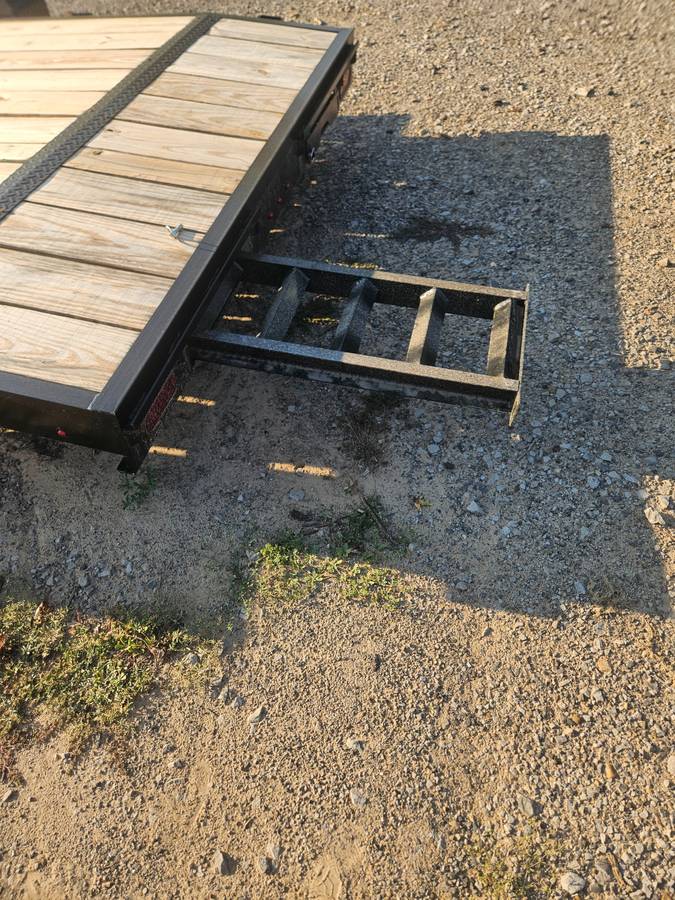 NEW 2027 20' X 83" 10K EQUIPMENT / CAR HAULER, photo 3