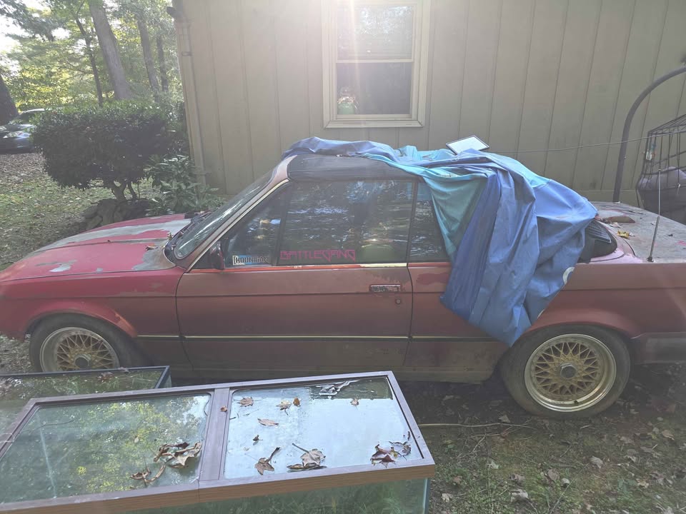1988 BMW 325i convertible, clean title, extra engine parts, photo 2
