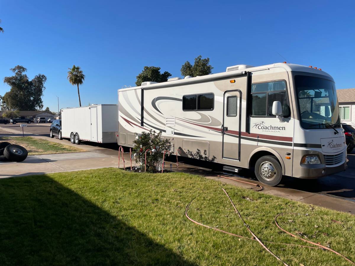 24’ enclosed, photo 2