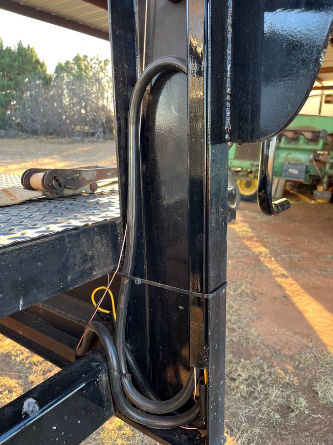 24’ Gooseneck Car Hauler, photo 10
