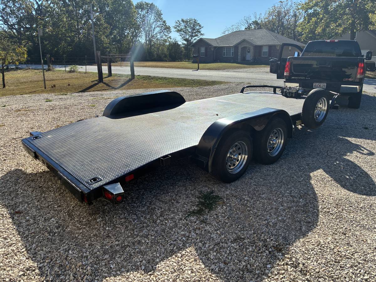 2016 Big Tex steel 18’ car hauler, photo 4