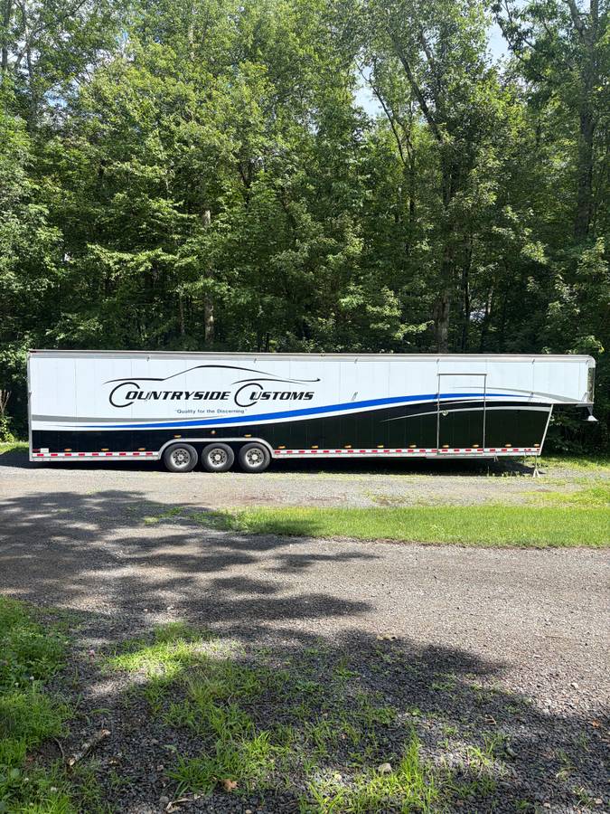 All Aluminum GoldRush 46’ Two-Car Enclosed Trailer, photo 5