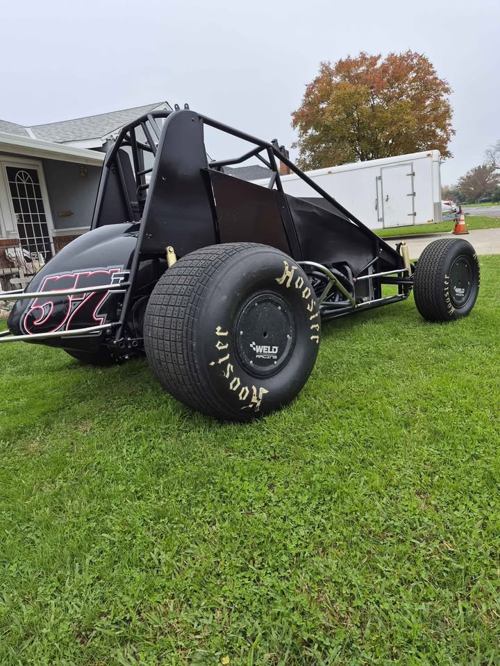 2024 Helix 360 sprint car, 1-inch raised rail, 95% complete, photo 4