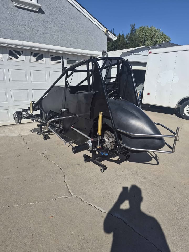 2024 Helix 360 sprint car, 1-inch raised rail, 95% complete, photo 8