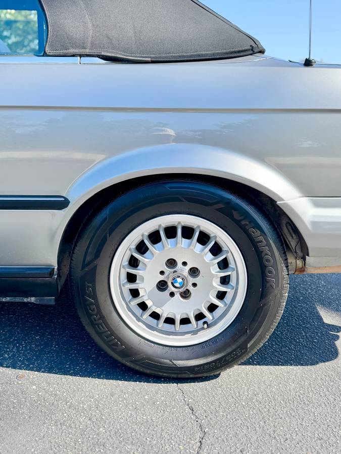 1988 BMW 325i Convertible 5 Speed Manual, photo 3