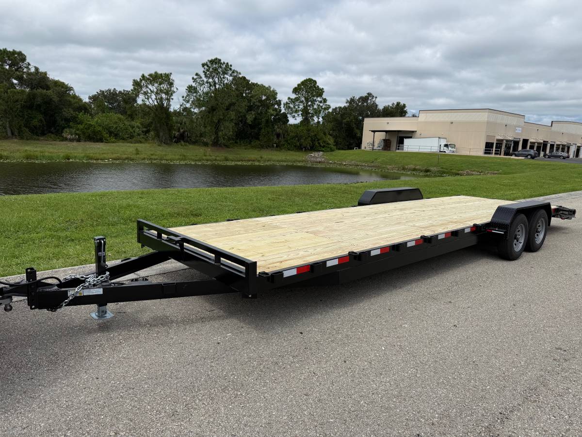 2027 7x28 Worldwide Car Hauler, photo 5