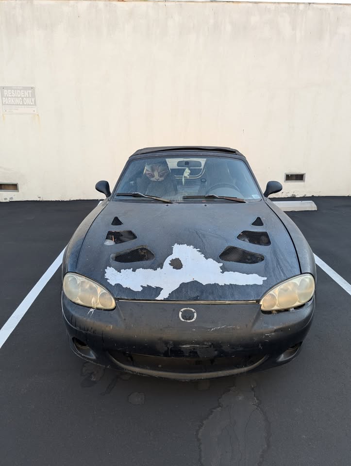 2001 Mazda MX-5 Miata project, 5-speed, runs but needs work, photo 2