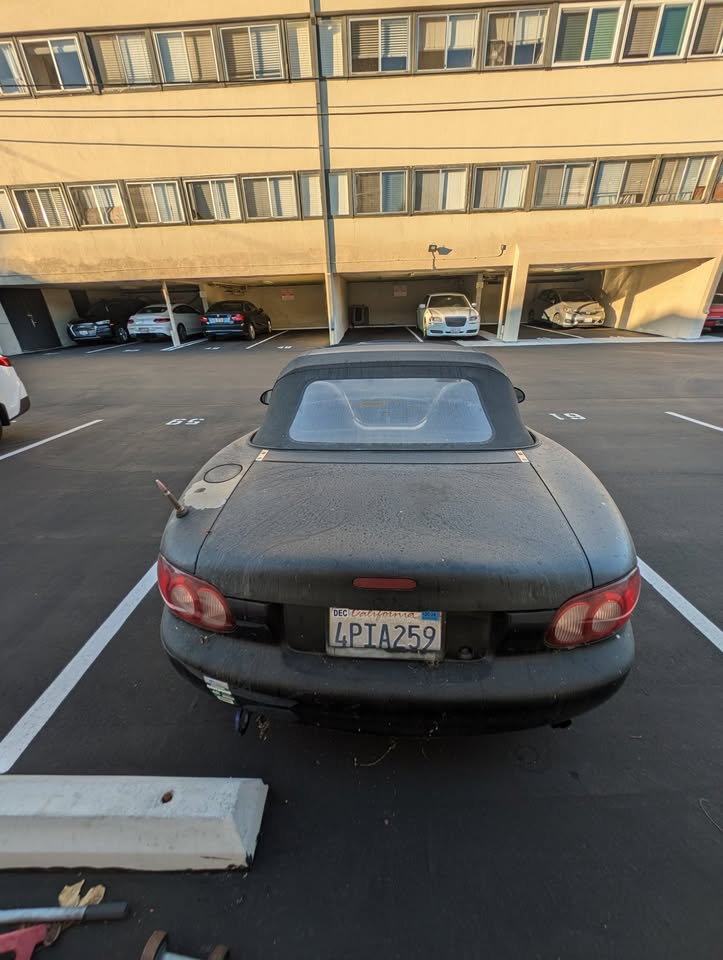 2001 Mazda MX-5 Miata project, 5-speed, runs but needs work, photo 3