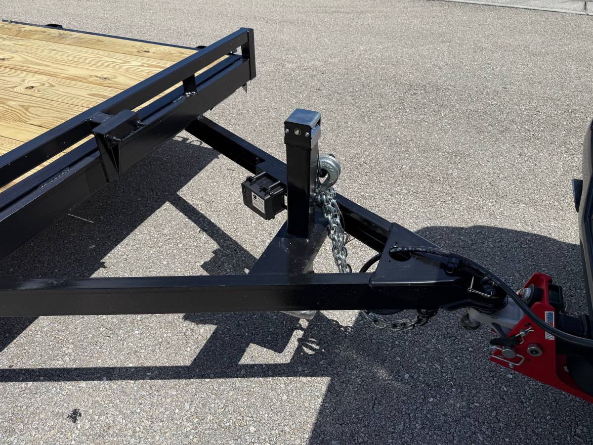 2027 7x18 WORLDWIDE 10k Car Hauler, photo 4