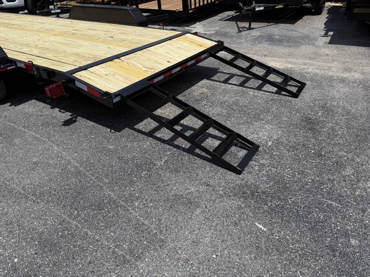 2027 7x18 WORLDWIDE 10k Car Hauler, photo 8
