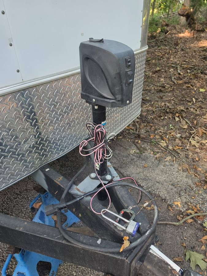 2003 32' Enclosed Trailor, photo 4
