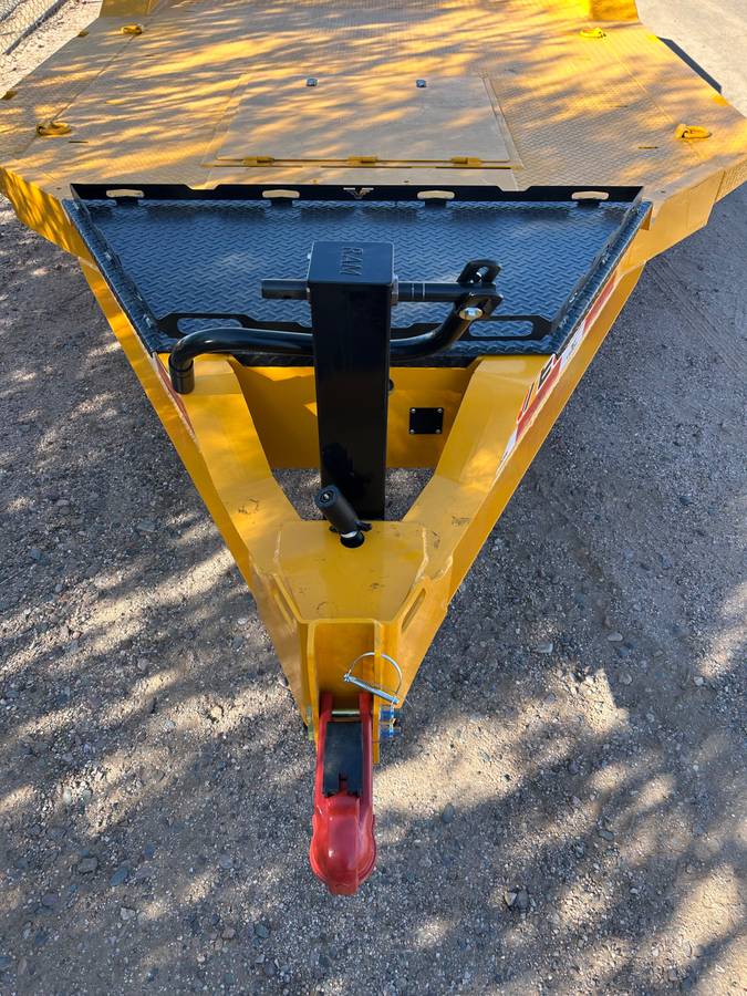 102 x 20 Flatbed Trailer - Car hauler, photo 6
