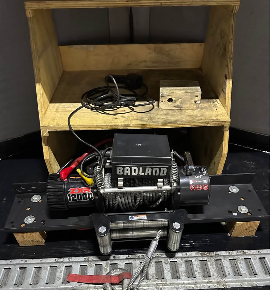2022 Cynergy Enclosed Trailer 24ft, photo 2