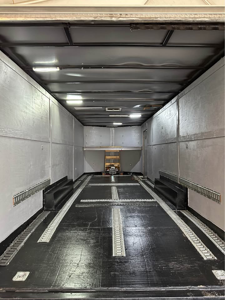 2022 Cynergy Enclosed Trailer 24ft, photo 4