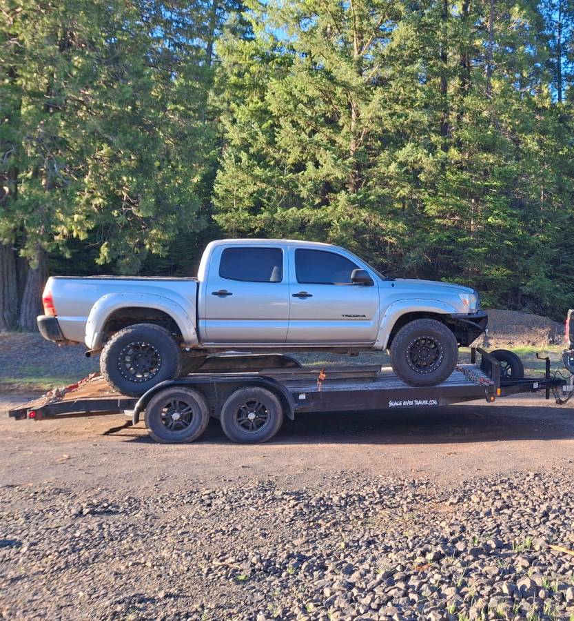 18' dovetail snake river car trailer, photo 6