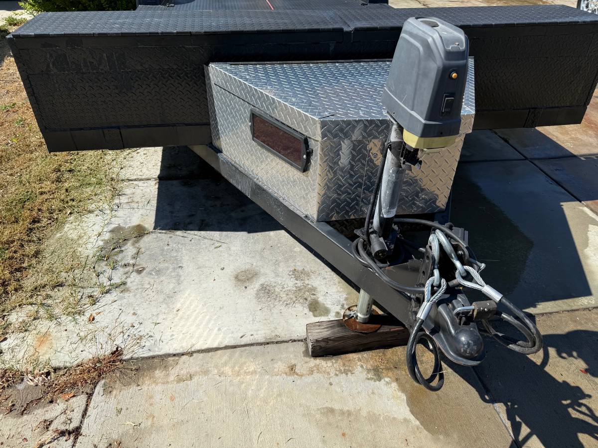 25ft Heavy Duty Custom Build Dove Tail Car Trailer, photo 3