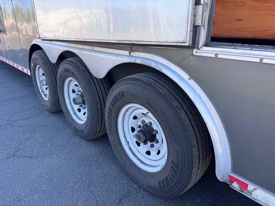 2021 Freedom Enclosed 2 car trailer (36ft), photo 9