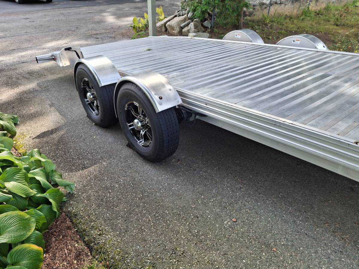 2023 EZ-1020 Timpte 24.5' x 102" Aluminum Car Hauler, photo 2