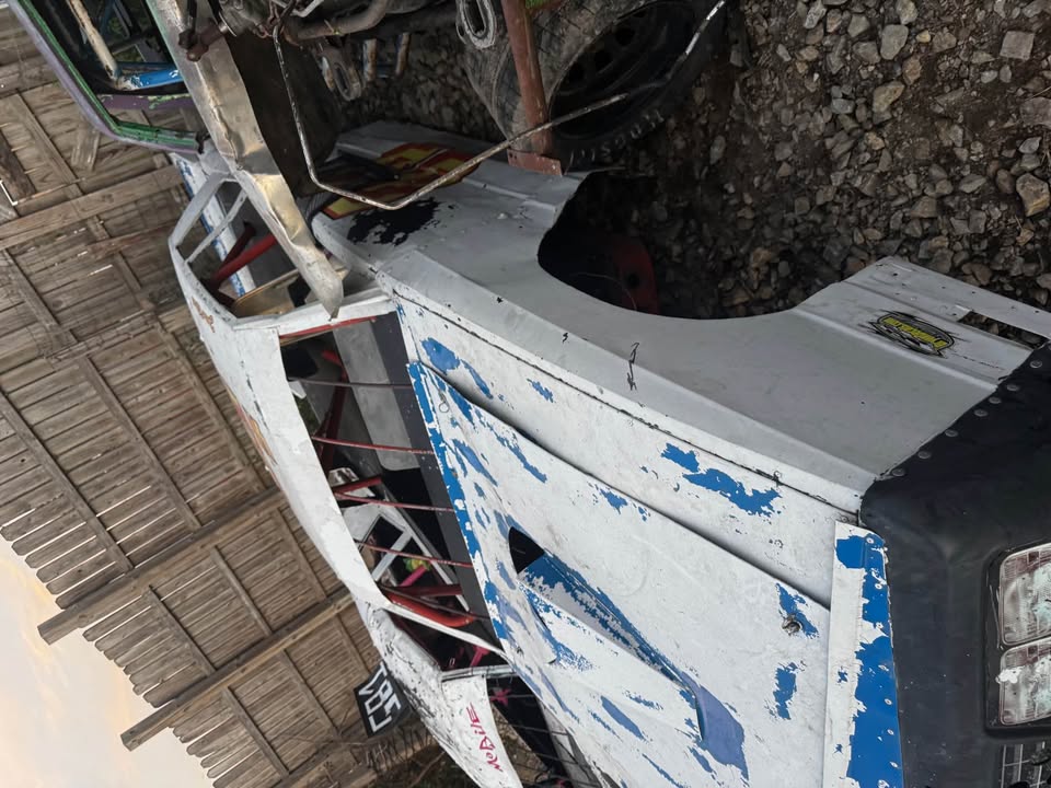 Dirt track car body/chassis, straight, photo 2
