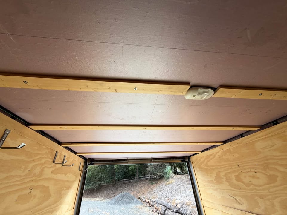 2022 Titanium 8.5x28 enclosed car and toy hauler, V-nose, photo 14