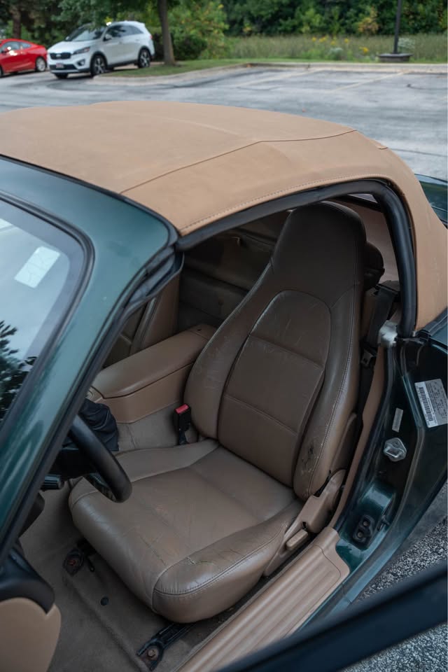 1999 Mazda Miata LS convertible, 5-speed, stock, runs great, photo 9