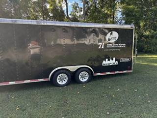 2010 Hallmark Car Hauler enclosed 24 ft, photo 2