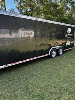 2010 Hallmark Car Hauler enclosed 24 ft, photo 3