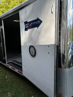 2010 Hallmark Car Hauler enclosed 24 ft, photo 5