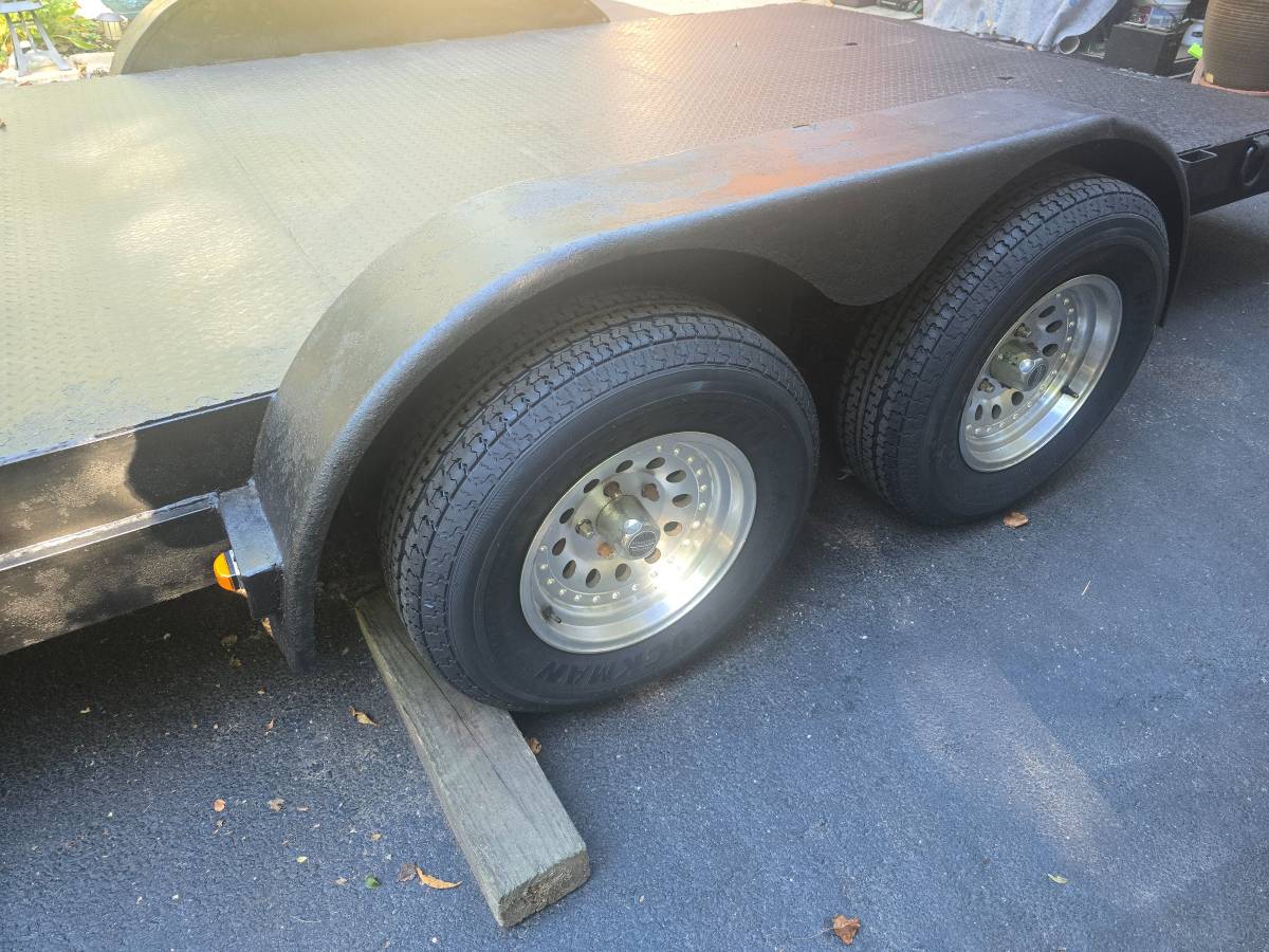 2005 RWH Tandem Car Hauler Trailer, photo 3