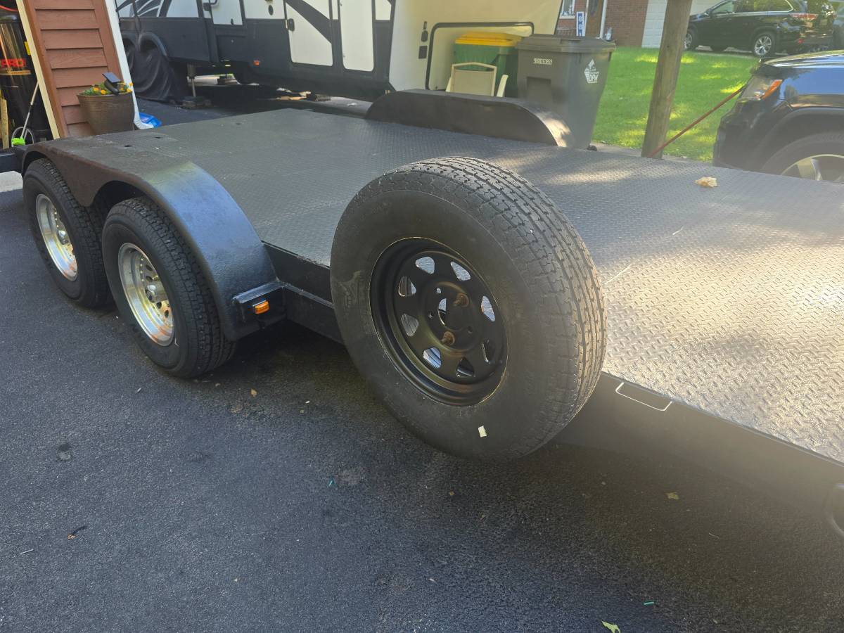 2005 RWH Tandem Car Hauler Trailer, photo 4
