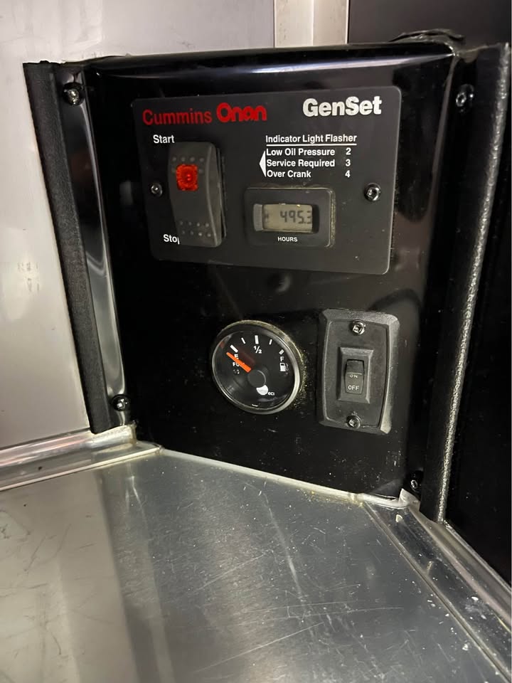 2018 40 ft enclosed race trailer with bathroom and shower, photo 12