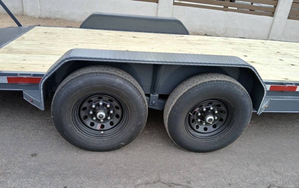 2026 trailer equipment / car hauler trailer 7’x18’ (14 k Gvw ), photo 4