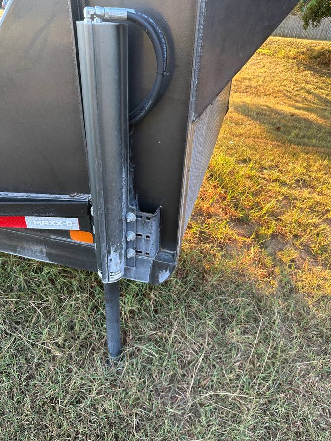 32’ gooseneck car trailer, photo 8