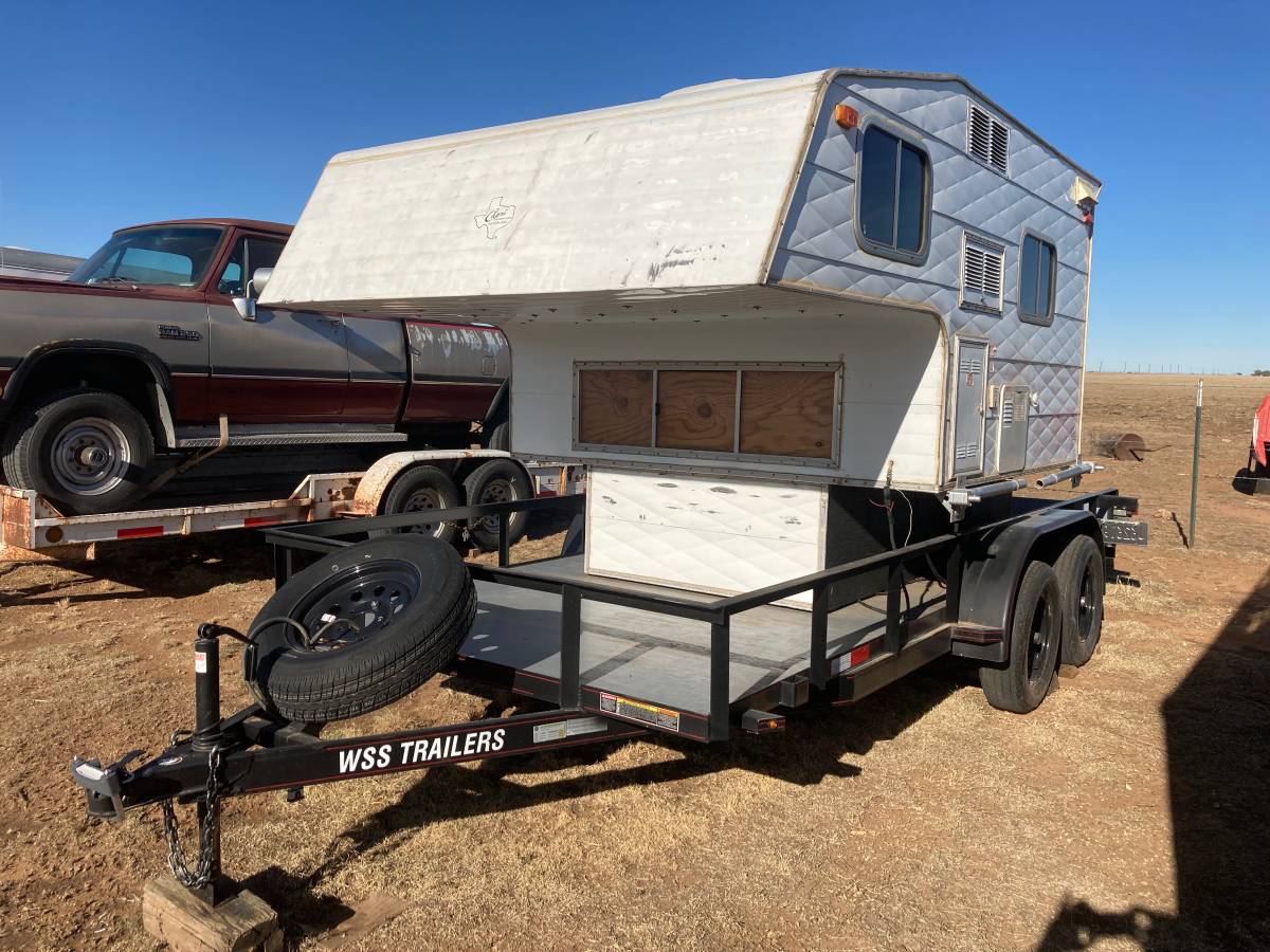 Like New 2024 16-Foot Angle-Rail-Top Flatbed Trailer, photo 3