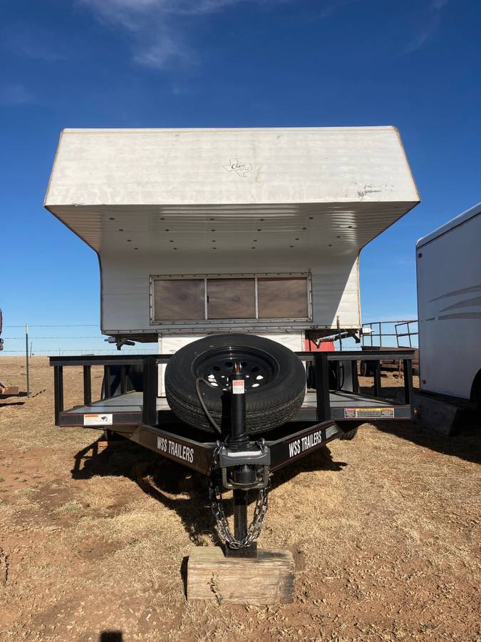 Like New 2024 16-Foot Angle-Rail-Top Flatbed Trailer, photo 4