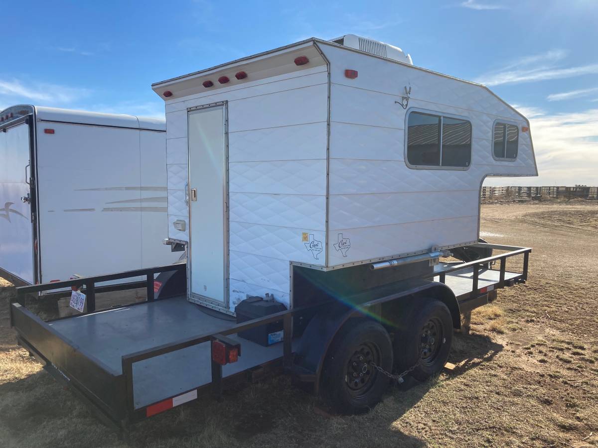 Like New 2024 16-Foot Angle-Rail-Top Flatbed Trailer, photo 8