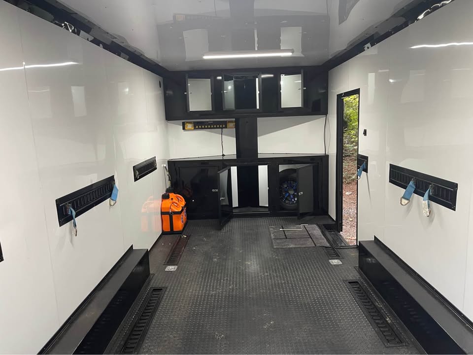 2025 Haul 8.5x18 enclosed cargo trailer, extended tongue, photo 8