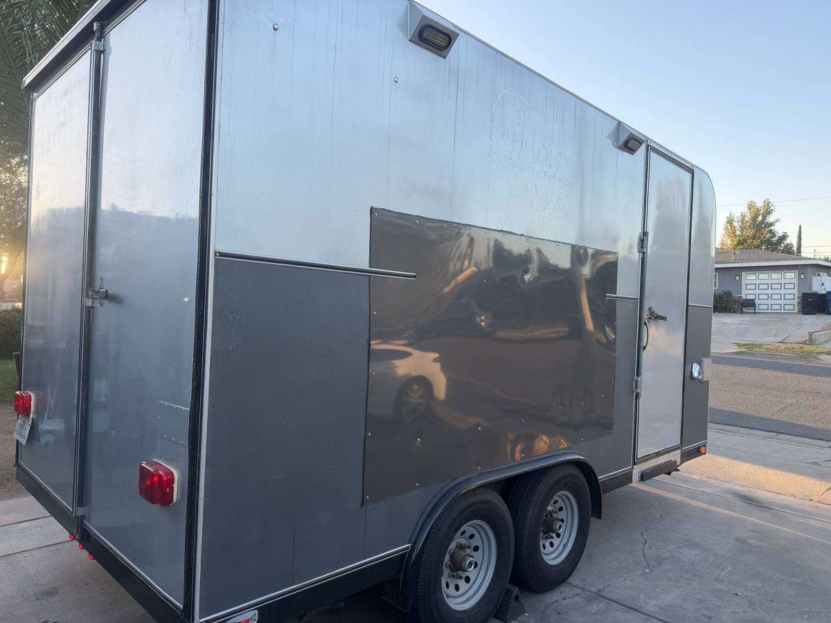 16 x 8 ENCLOSED TRAILER, photo 7
