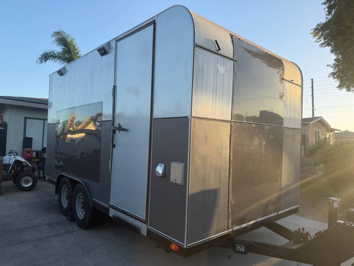 16 x 8 ENCLOSED TRAILER, photo 8