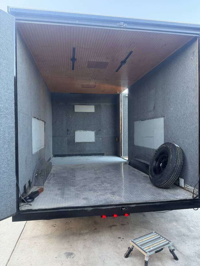 16 x 8 ENCLOSED TRAILER, photo 9