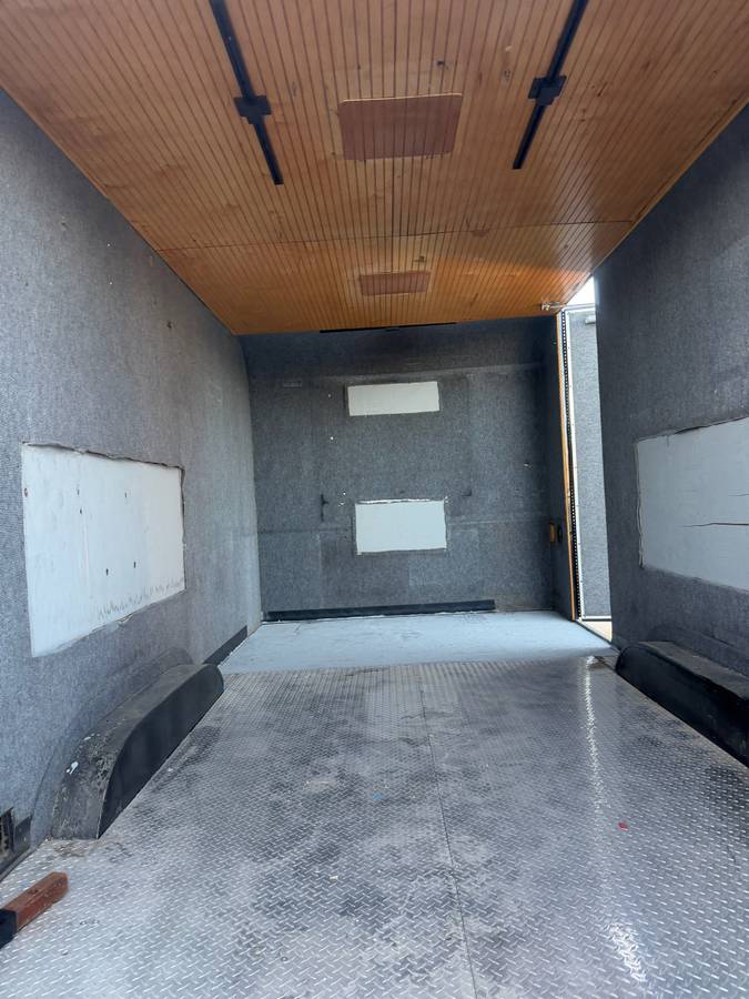 16 x 8 ENCLOSED TRAILER, photo 12