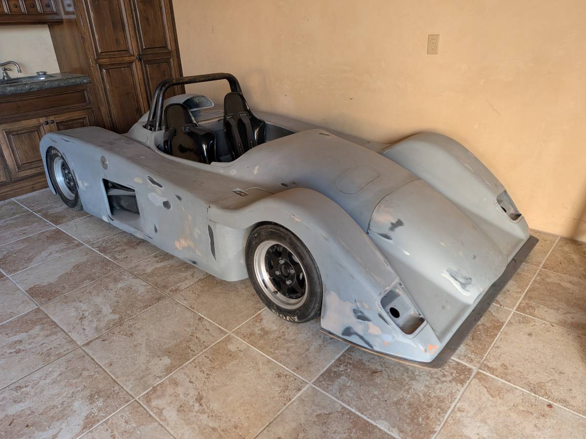 2002 Westfield XTR2 race car