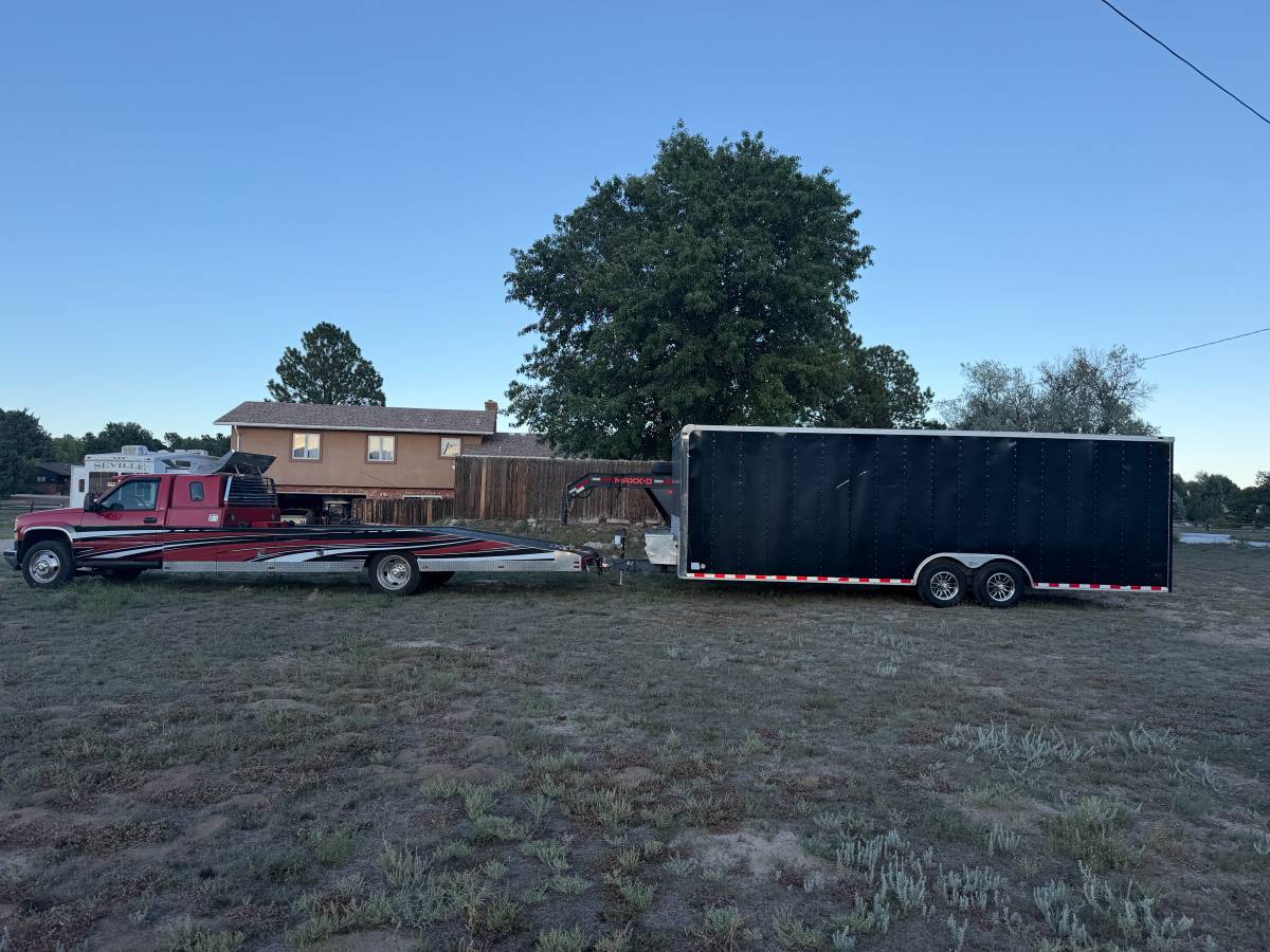 2010 Pace 24’ enclosed car trailer, photo 3
