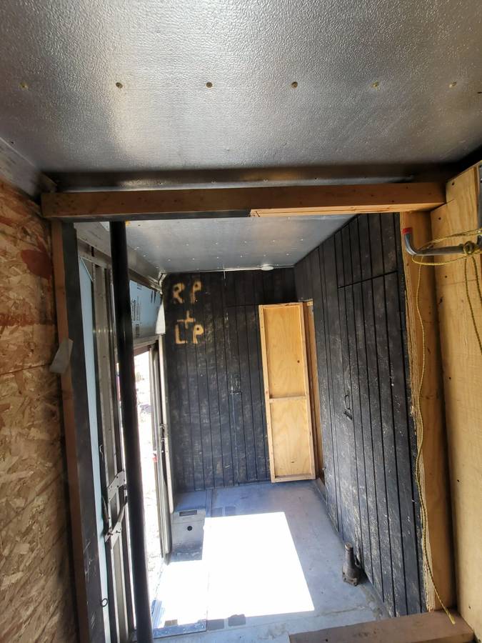 Customized 28x8x11 fully enclosed trailer, photo 5